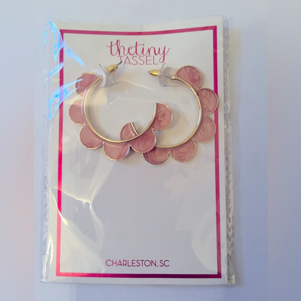 The Tiny Tassel gold/pink hoops